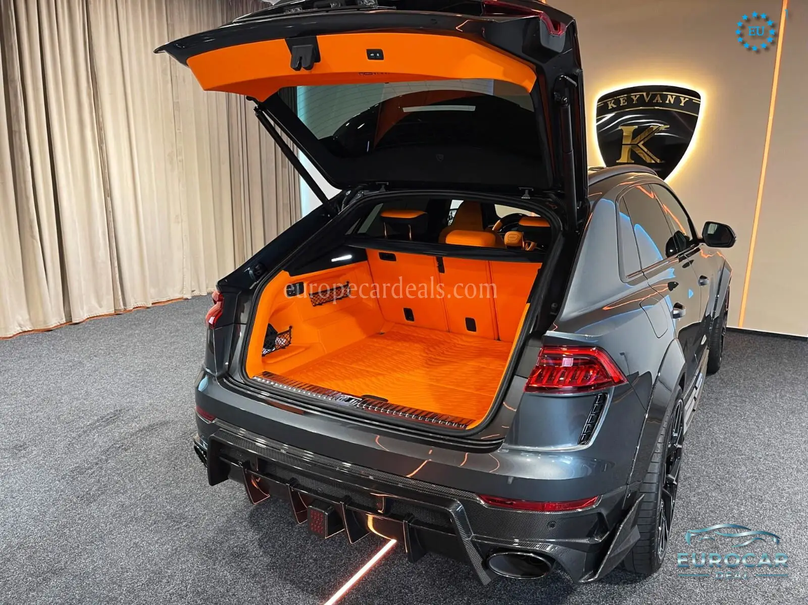 Audi RSQ8
