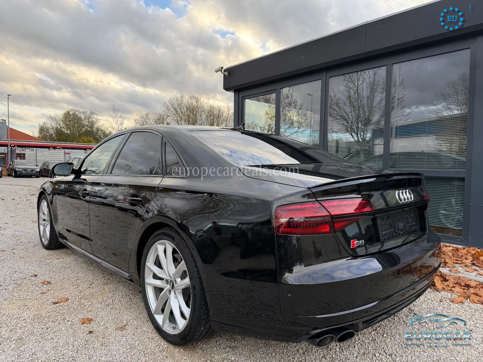 Audi S8
