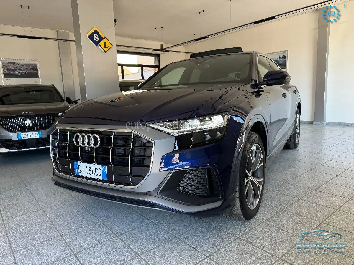 Audi Q8