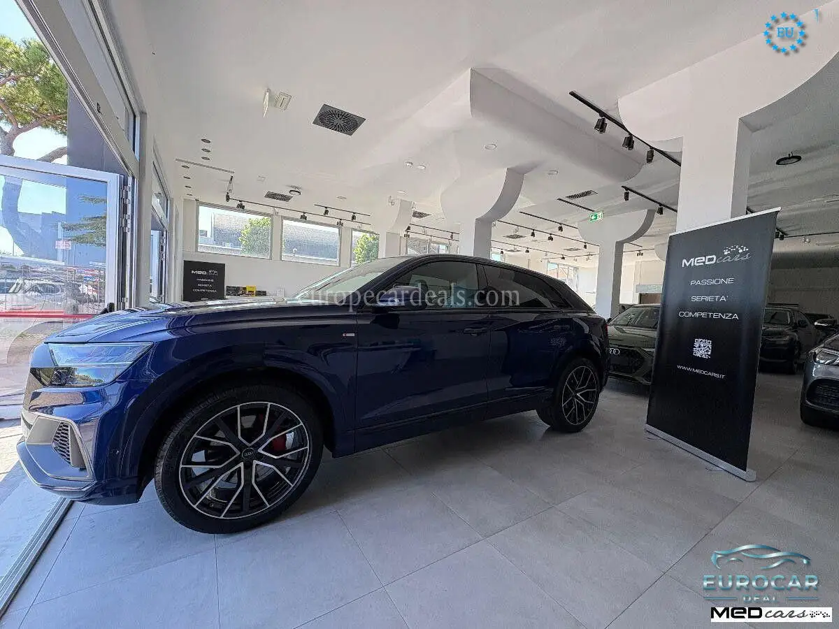 Audi Q8