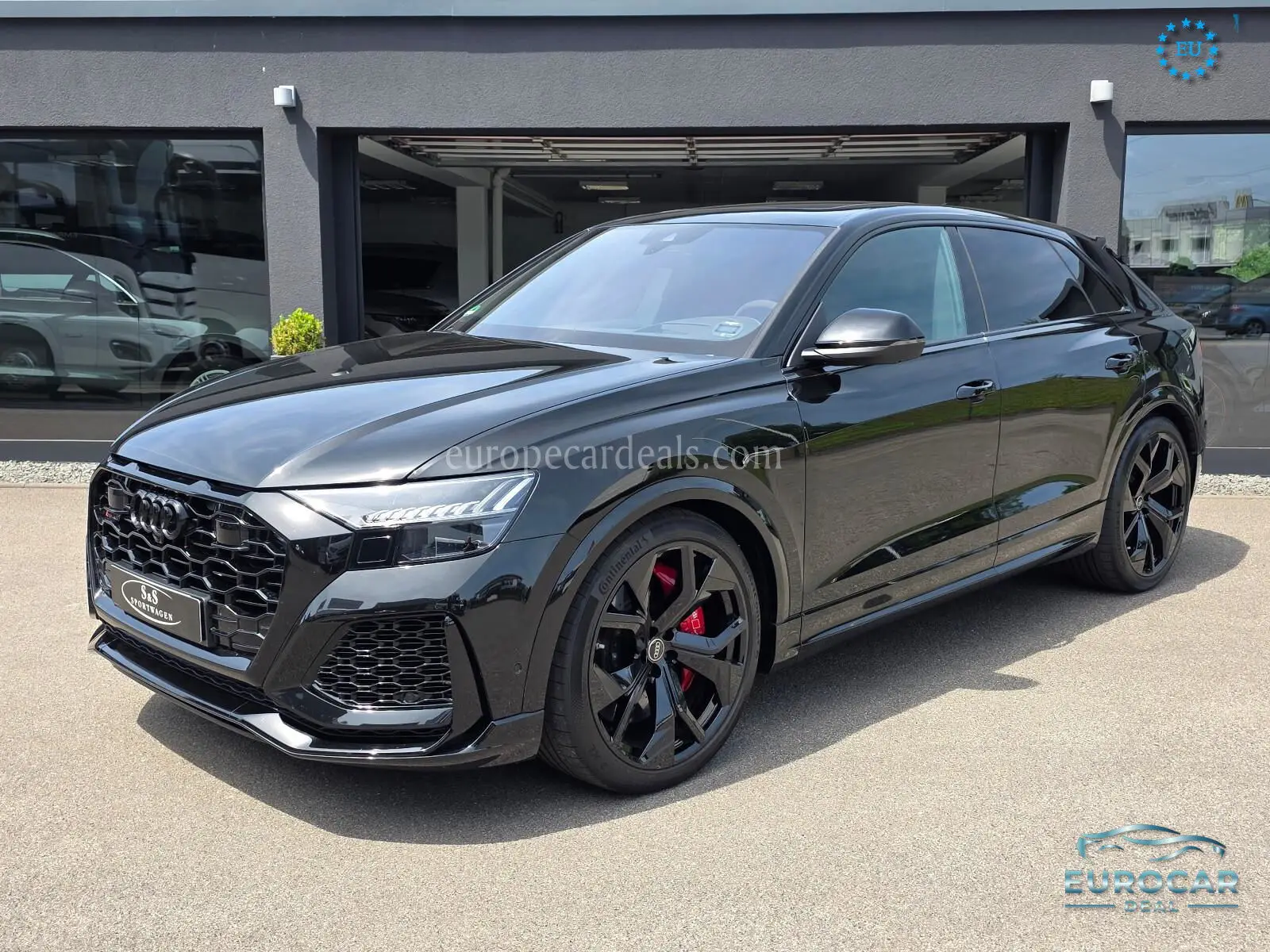 Audi RSQ8