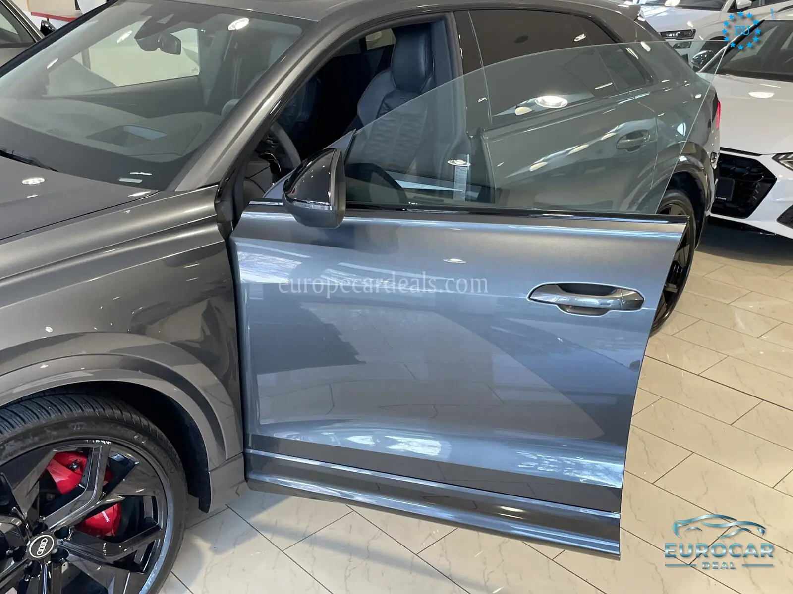 Audi RSQ8