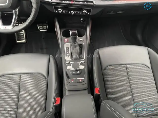 Audi SQ2
