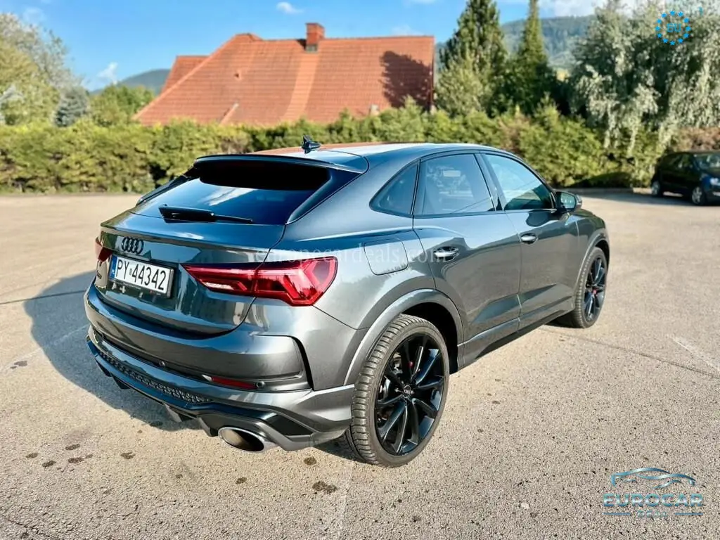 Audi RSQ3