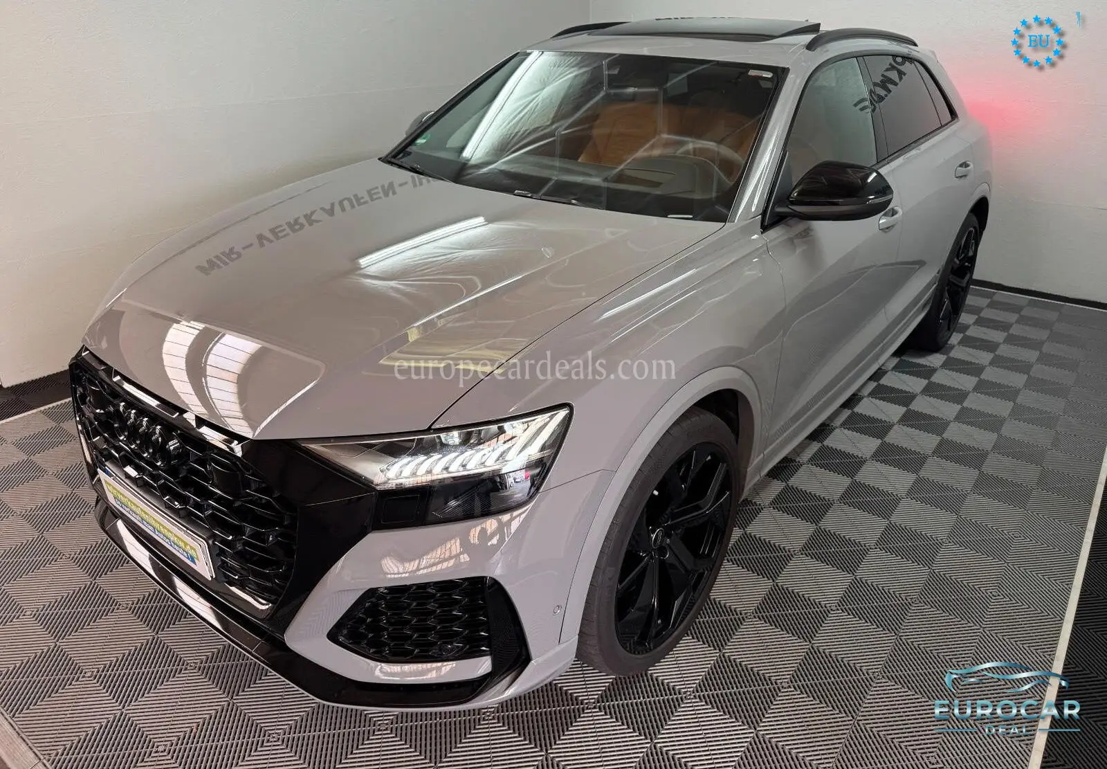 Audi RSQ8
