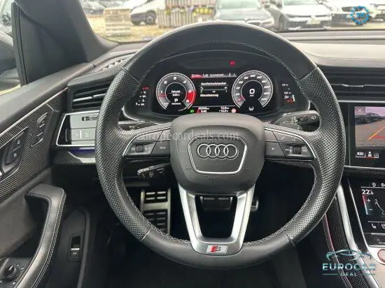 Audi SQ8