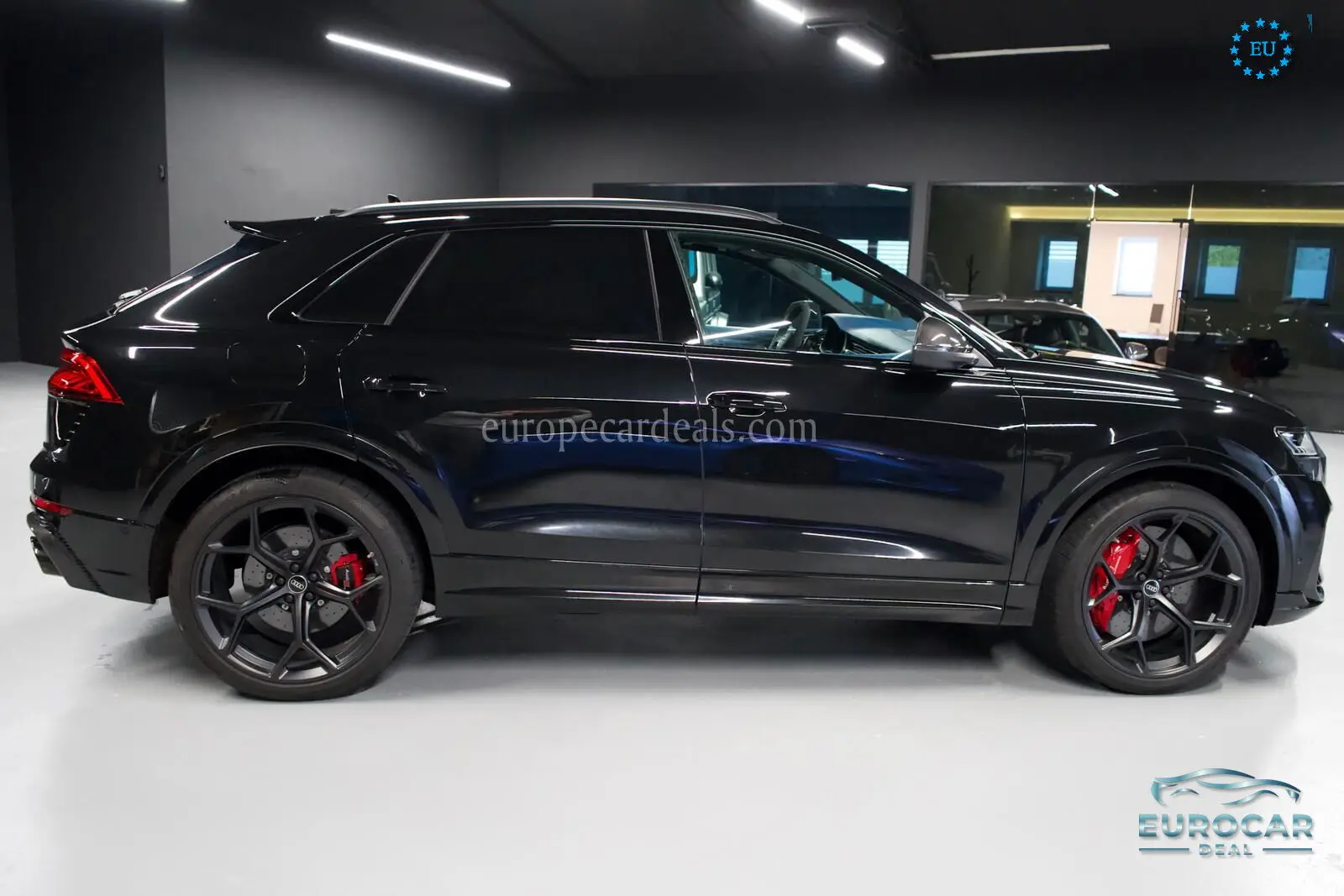 Audi RSQ8