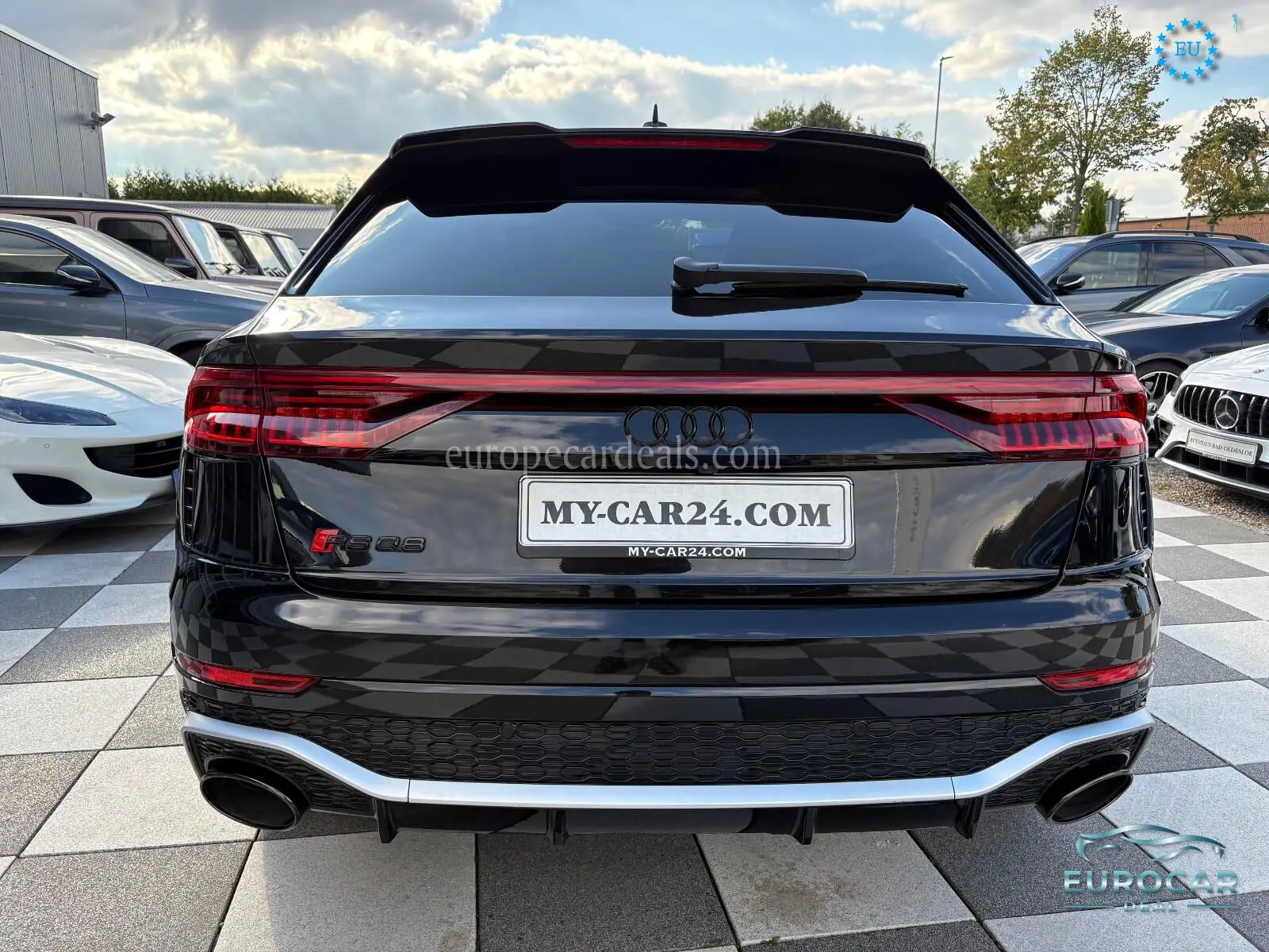 Audi RSQ8