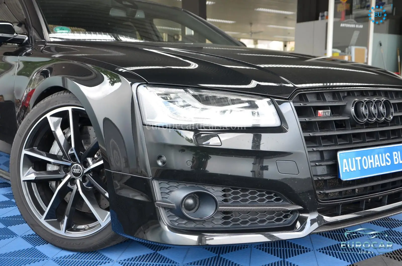 Audi S8