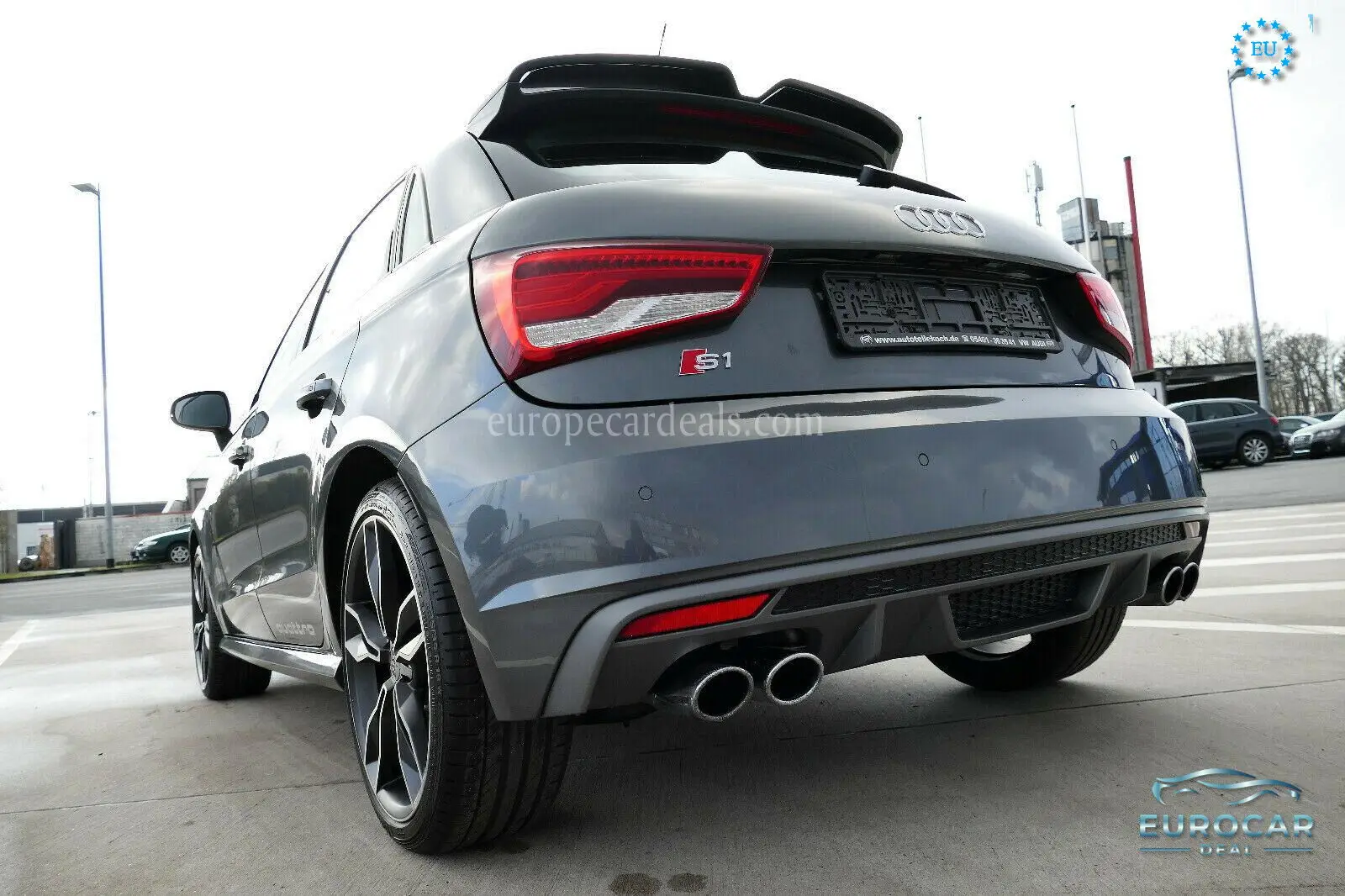 Audi S1