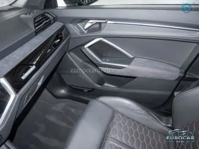 Audi RSQ3