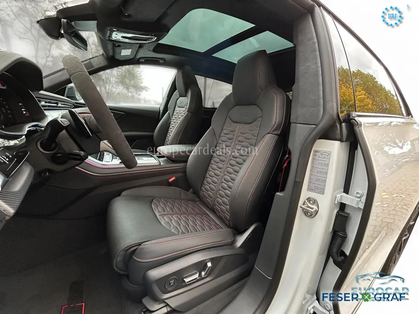 Audi RSQ8