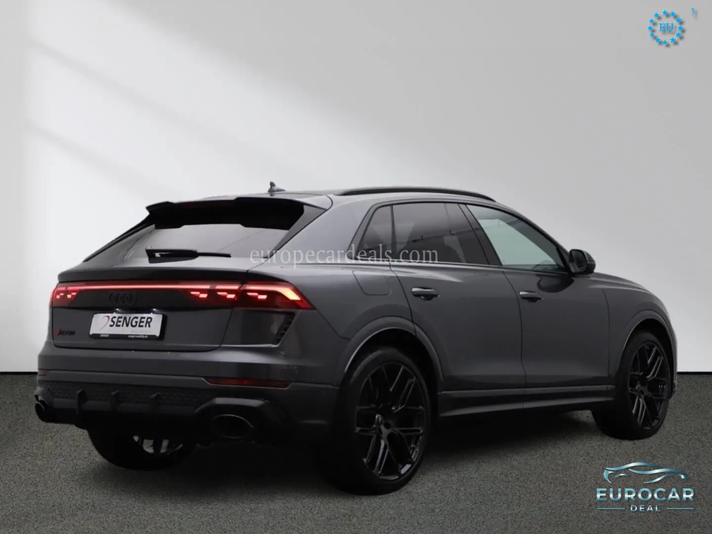 Audi RSQ8