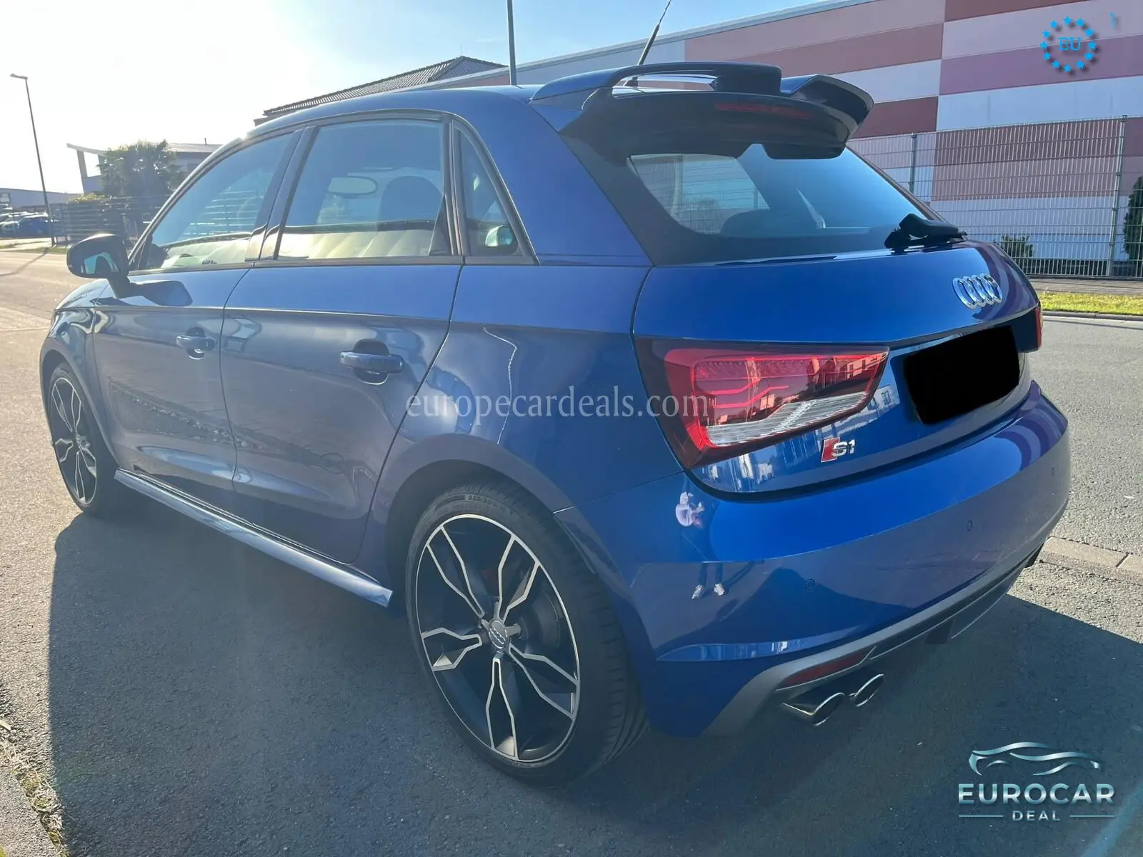Audi S1