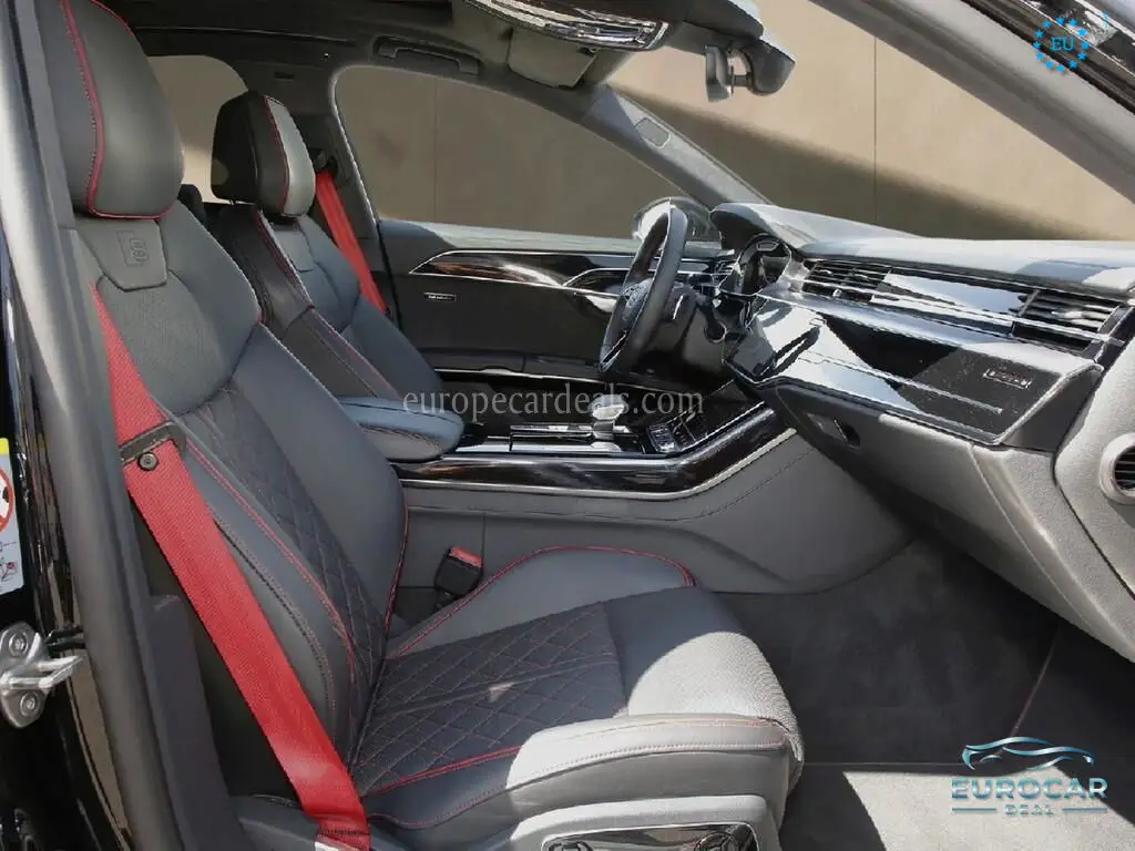Audi S8