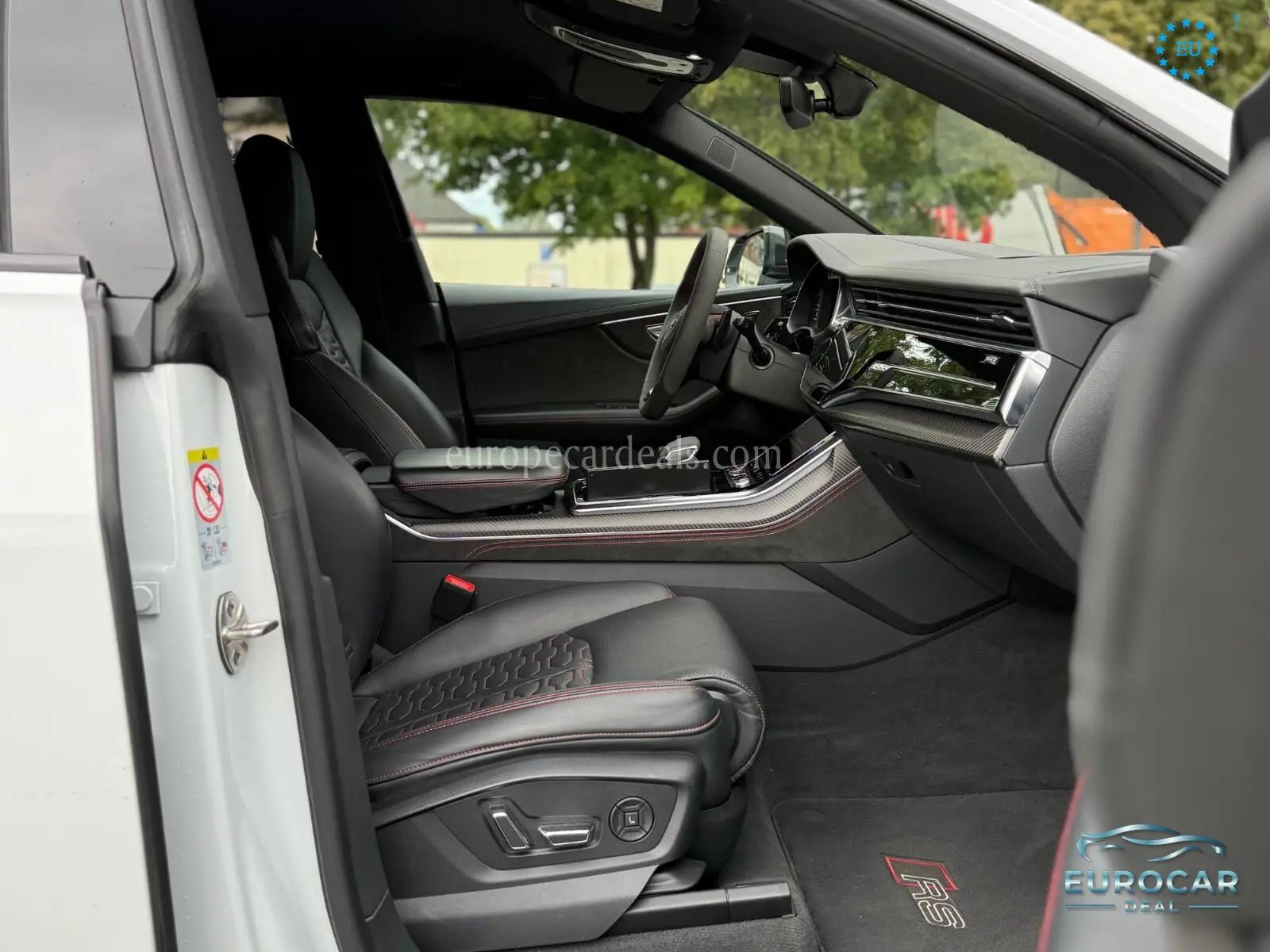 Audi RSQ8