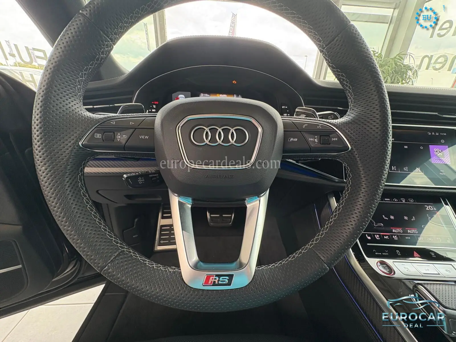Audi RSQ8