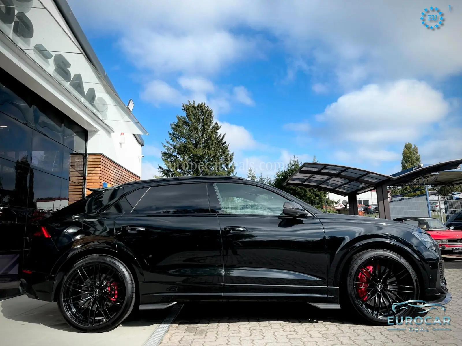 Audi RSQ8