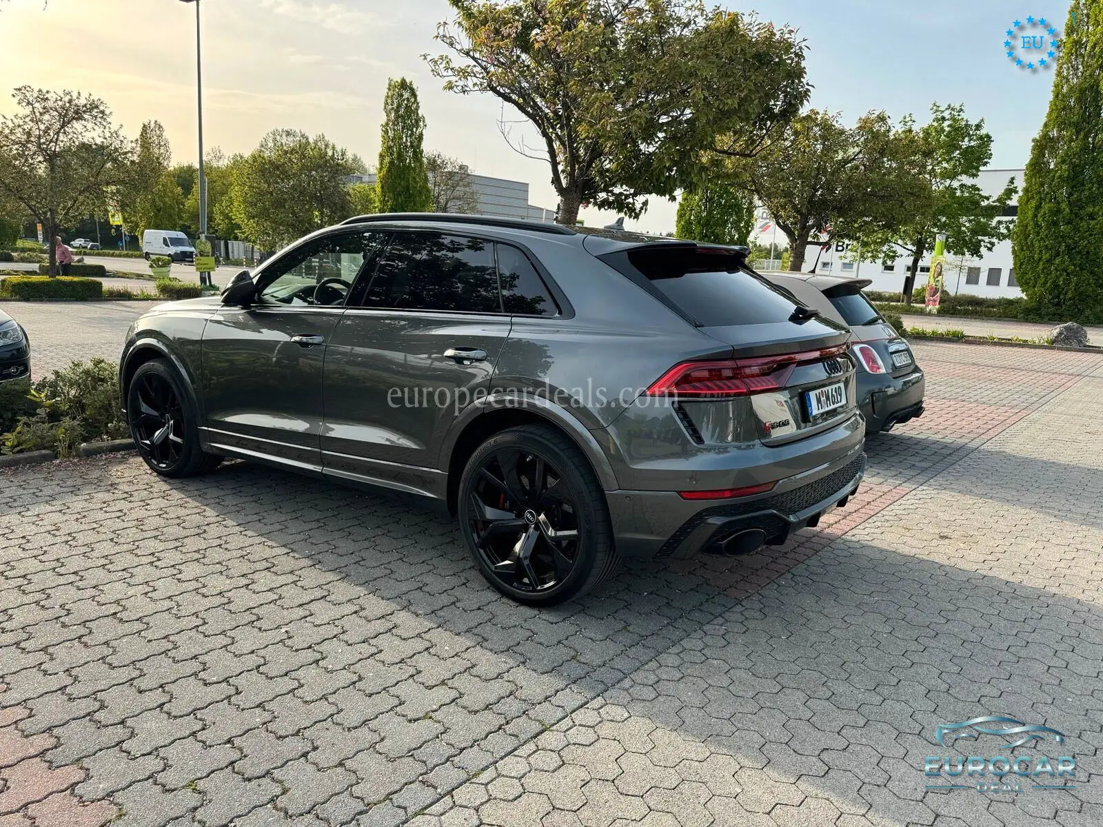 Audi RSQ8