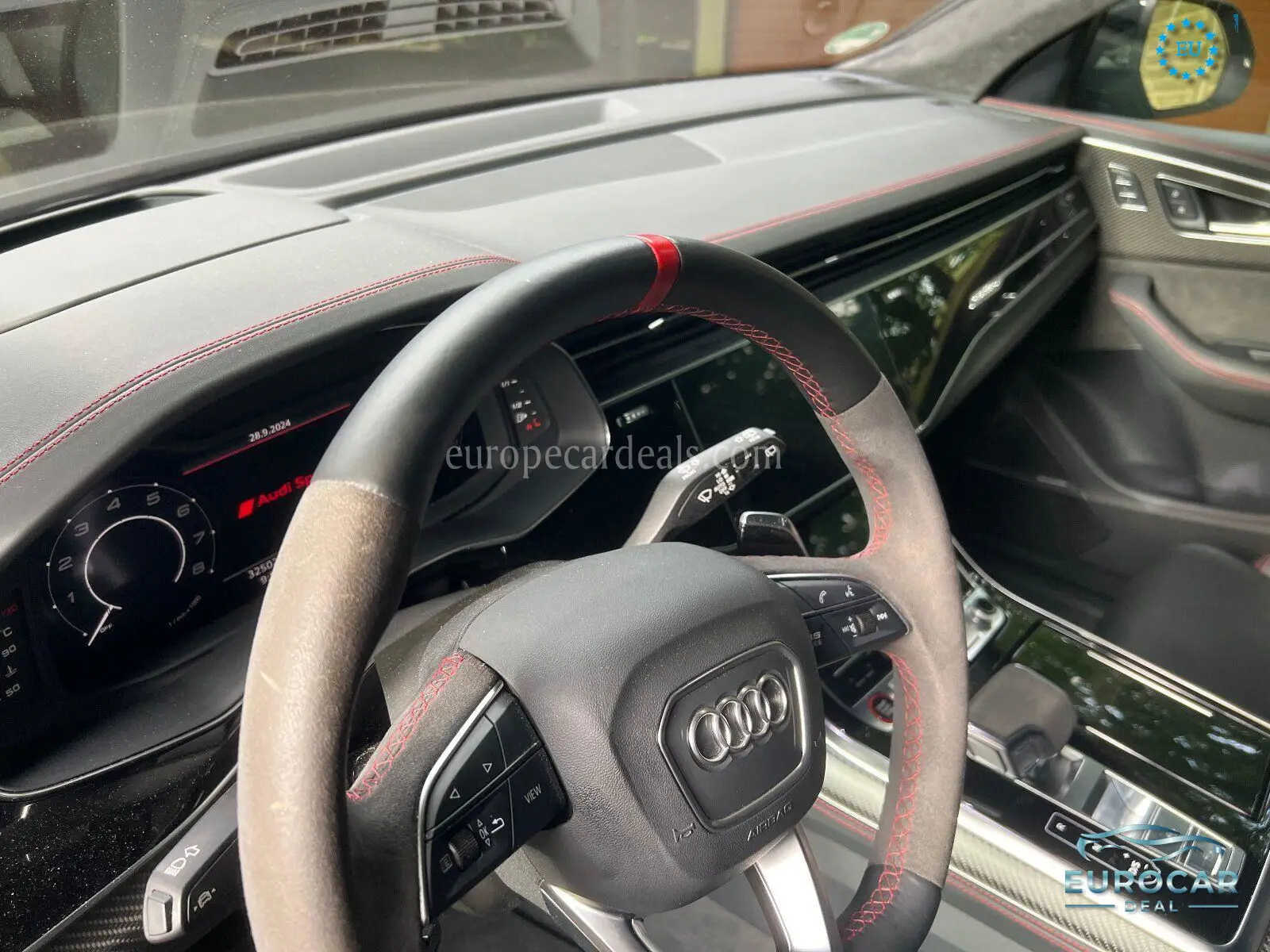 Audi RSQ8