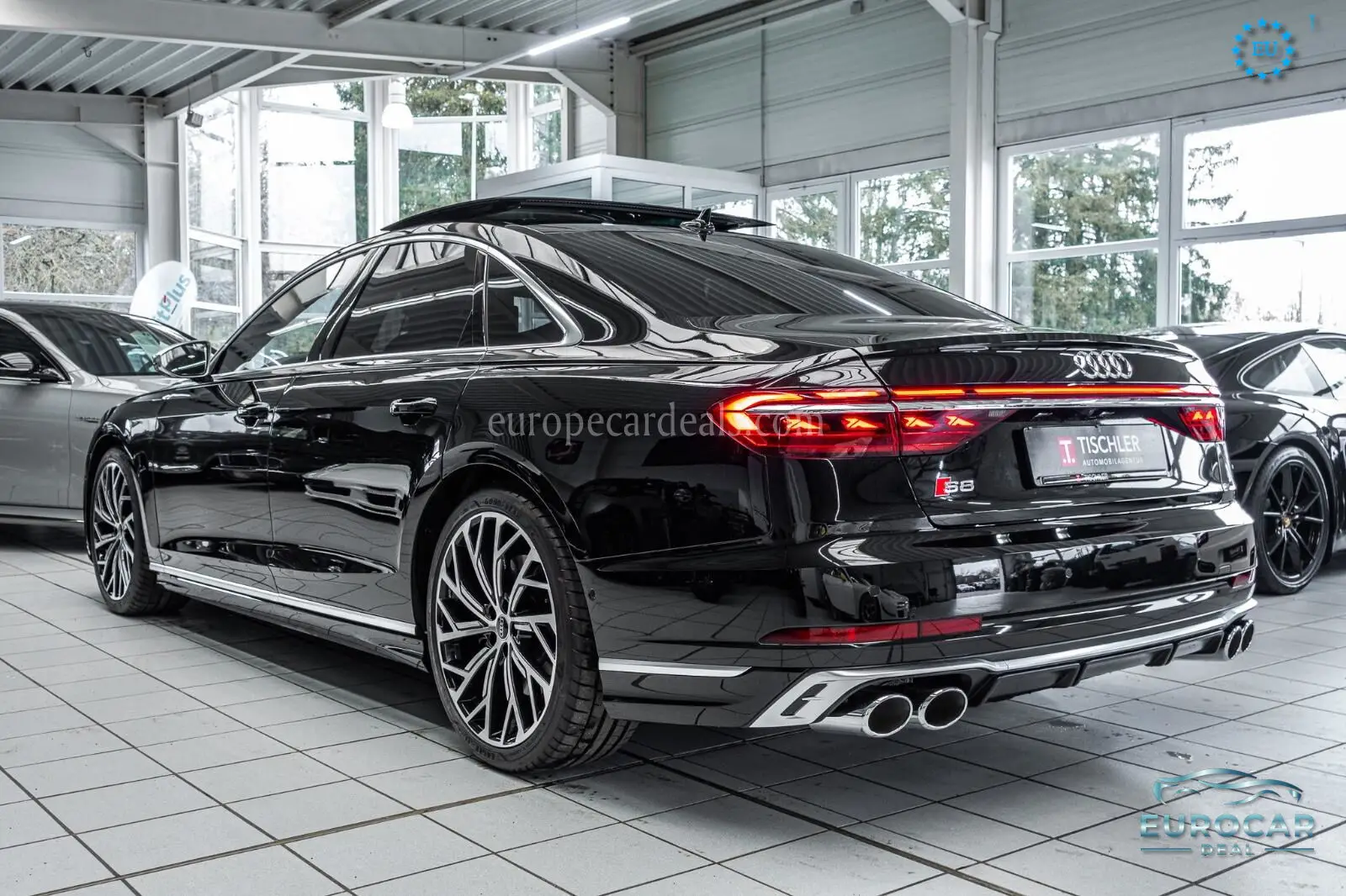 Audi S8
