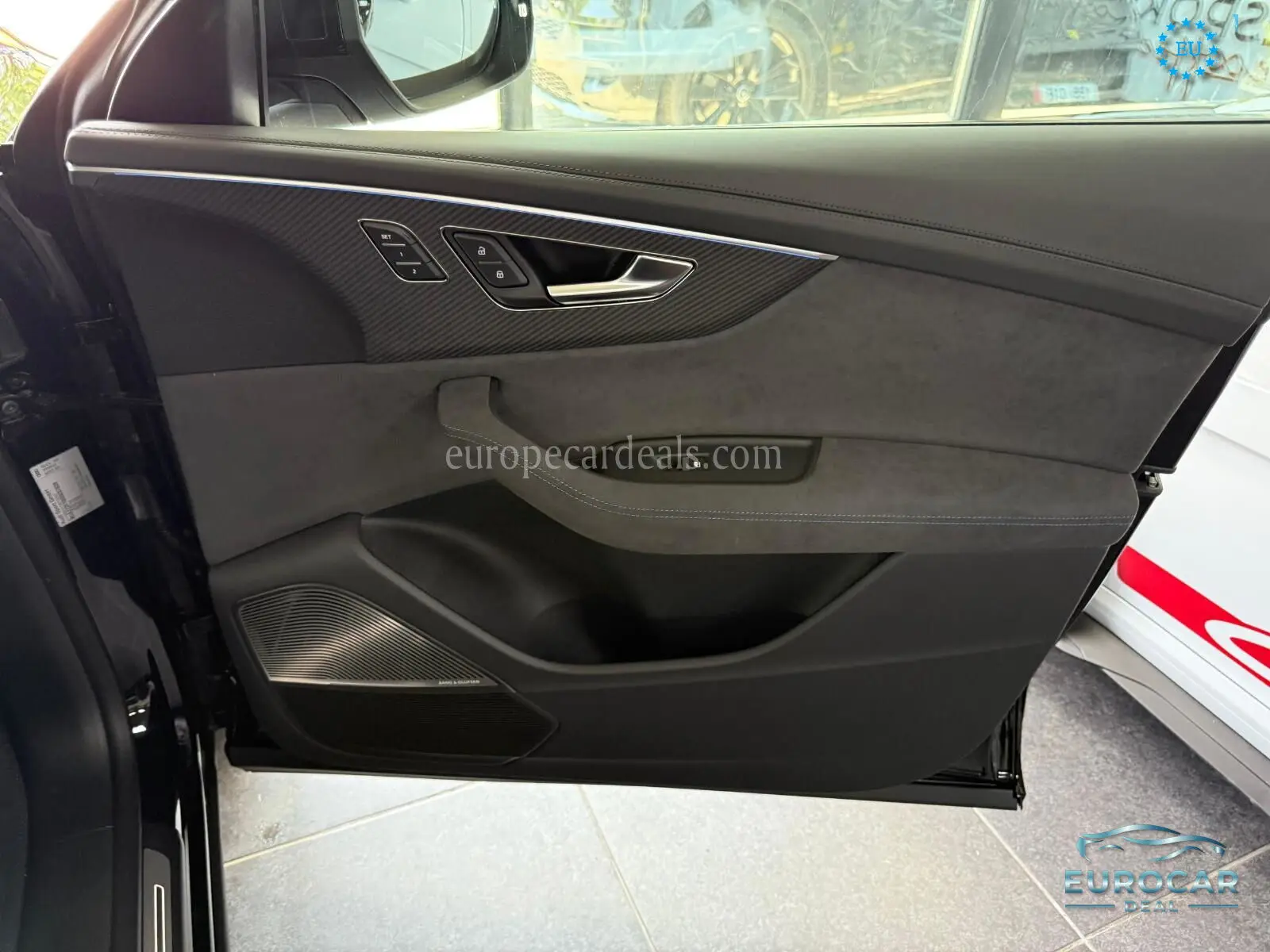 Audi RSQ8
