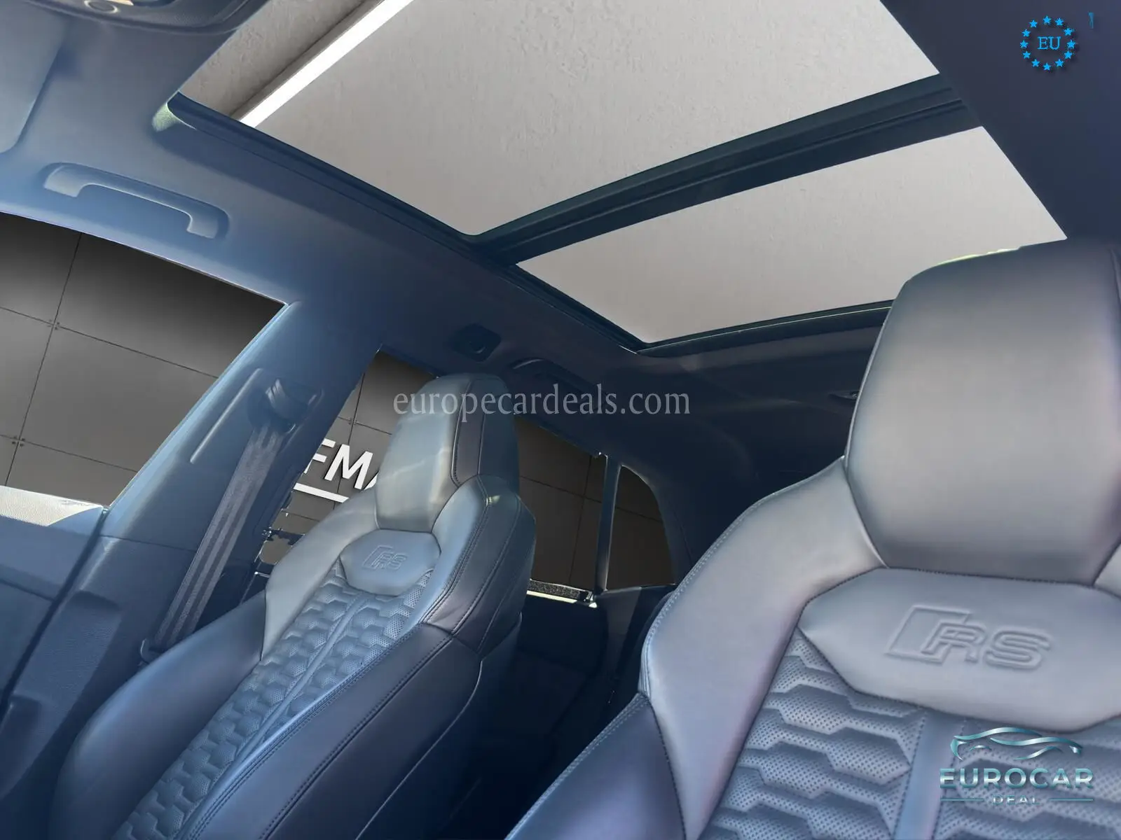 Audi RSQ8