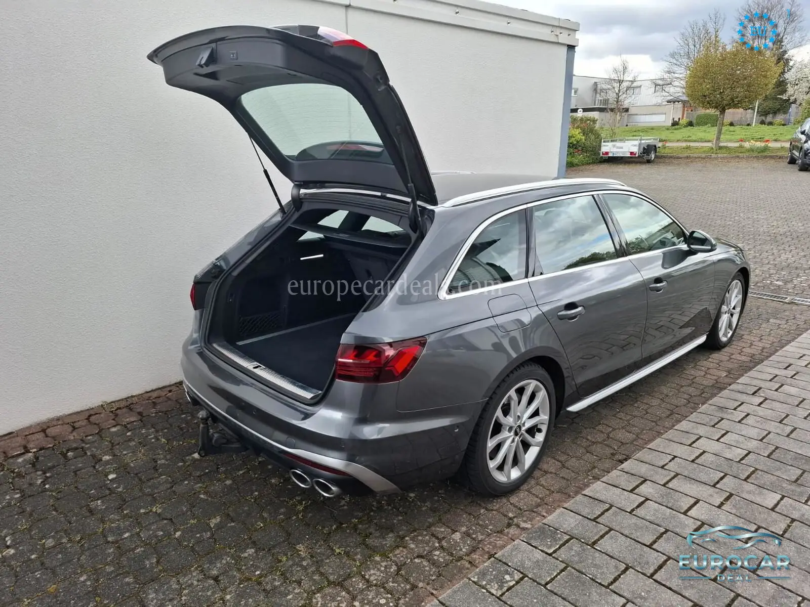 Audi S4