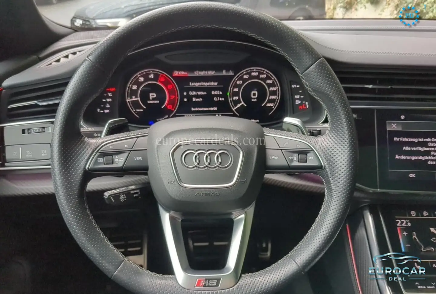 Audi RSQ8