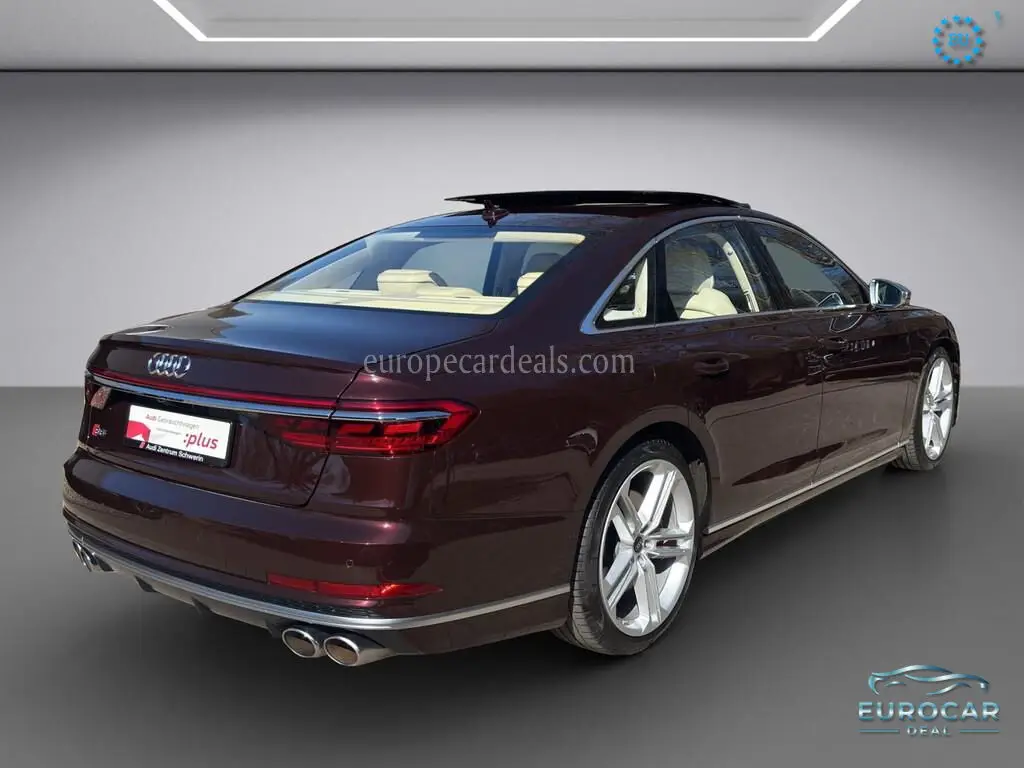 Audi S8