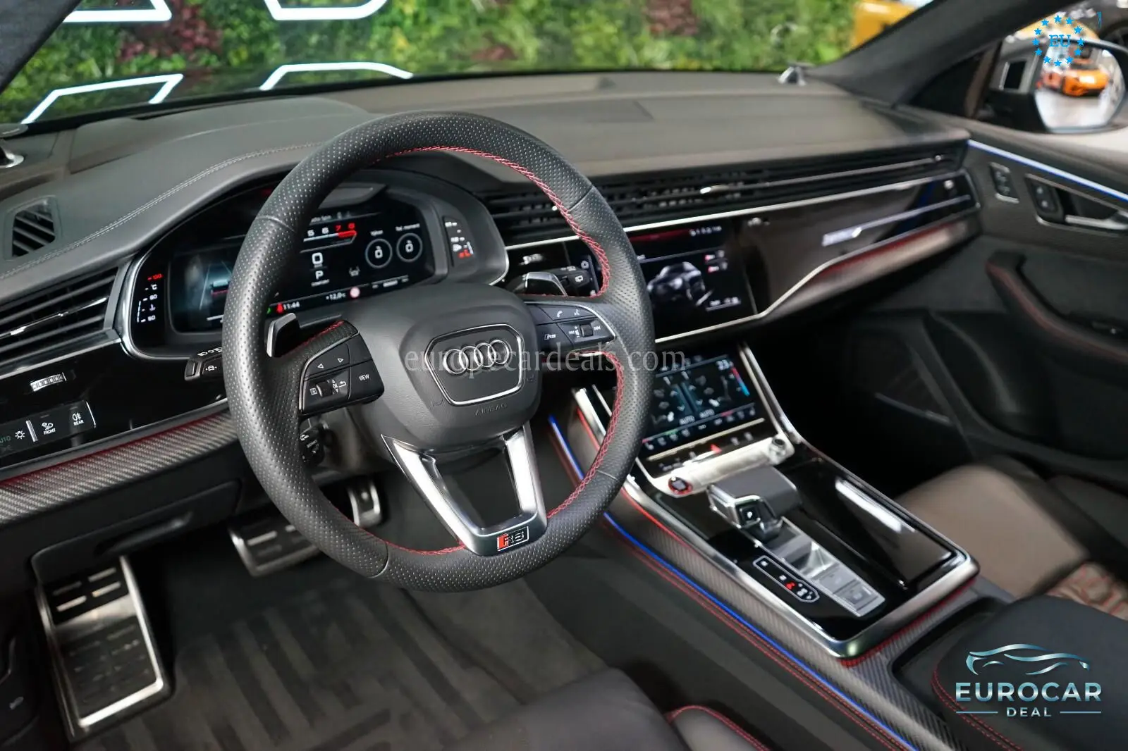 Audi RSQ8