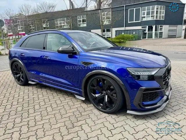 Audi RSQ8