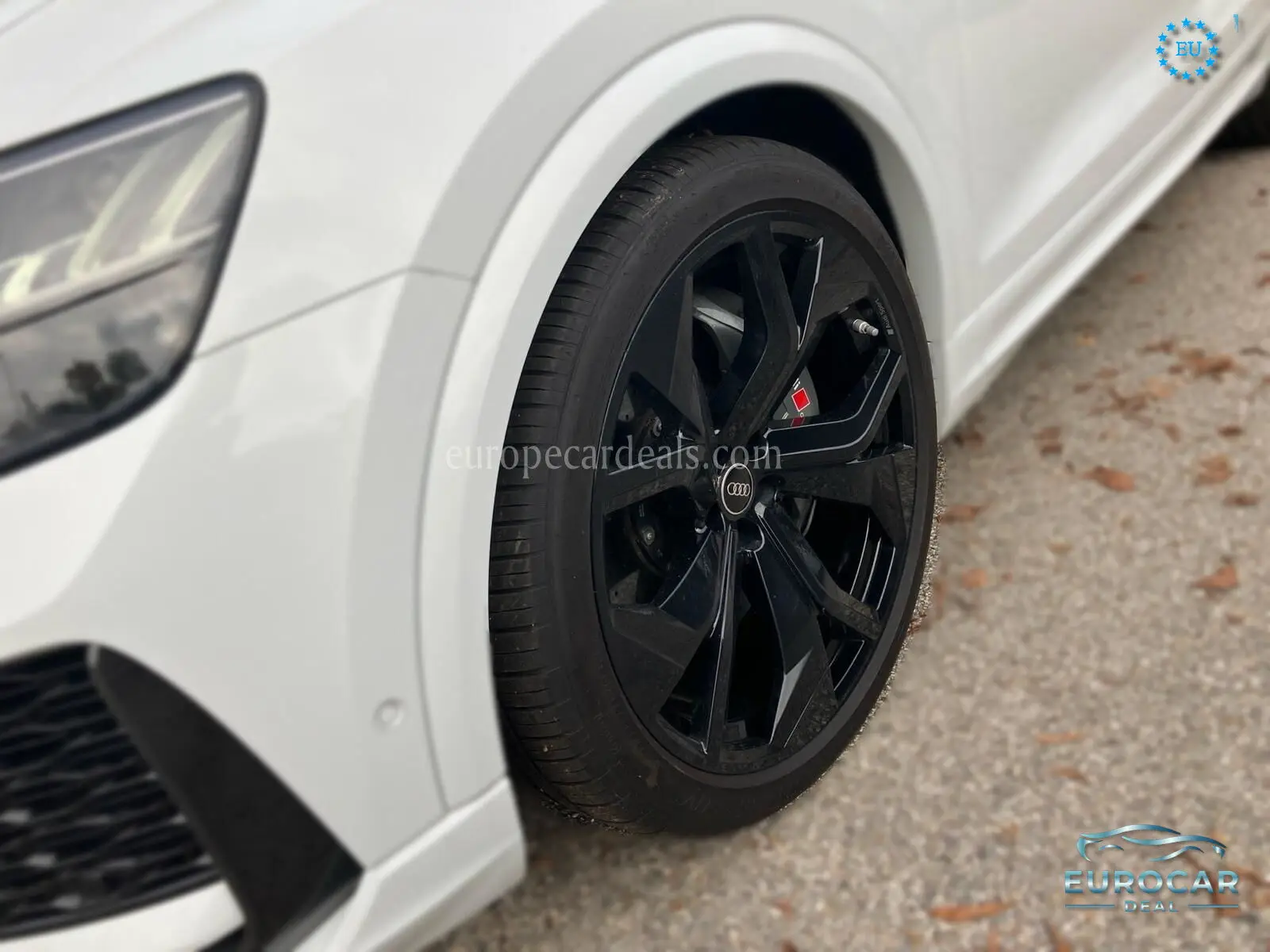 Audi RSQ8