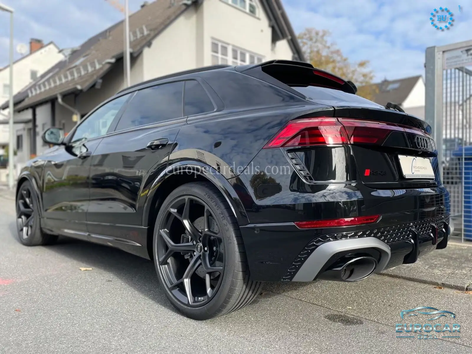 Audi RSQ8