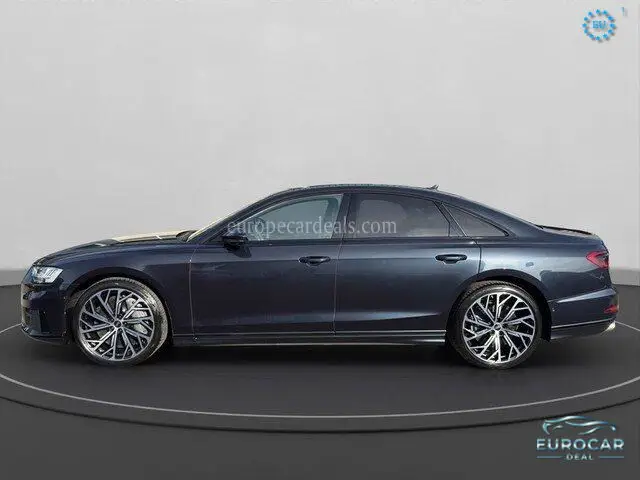 Audi S8