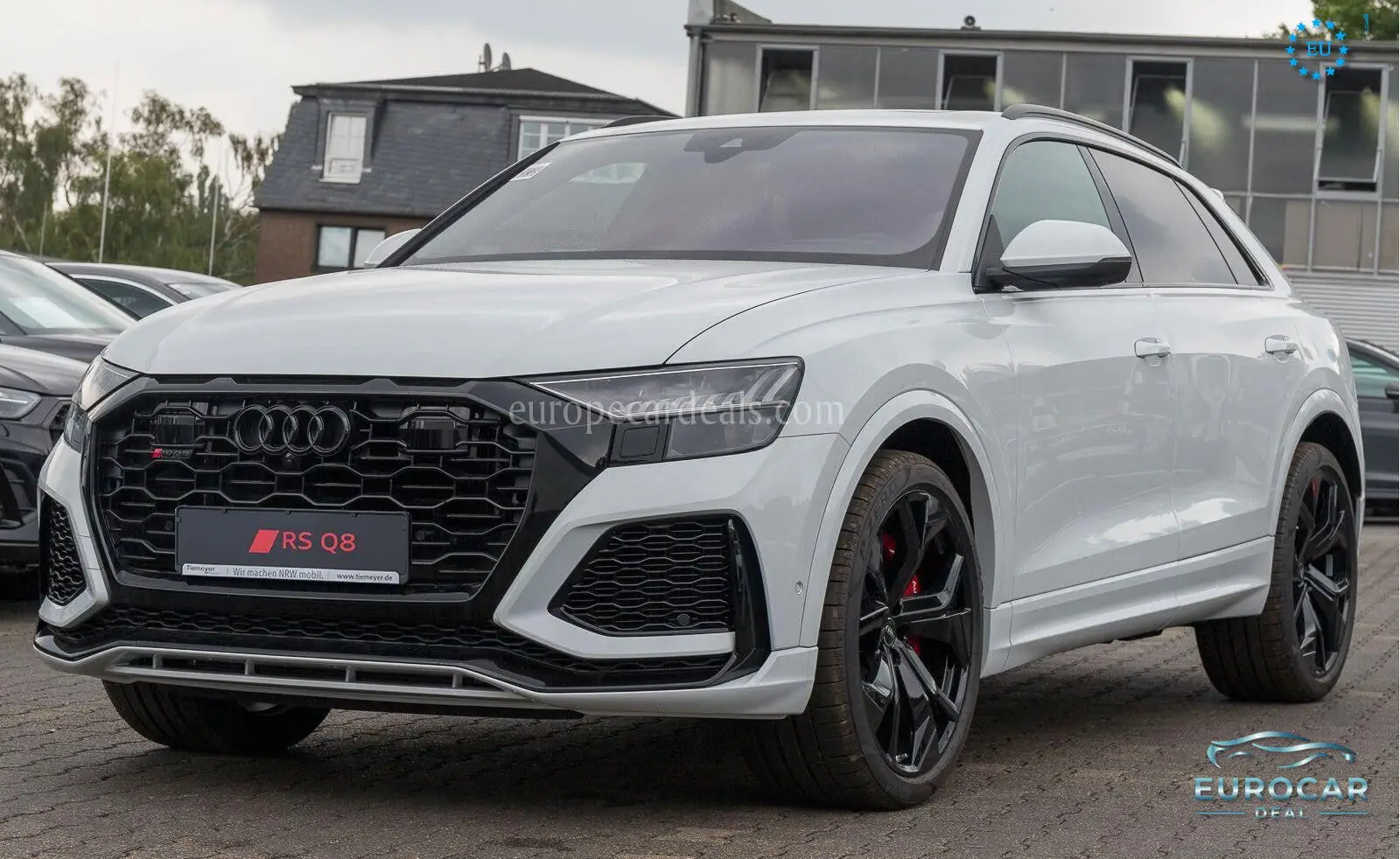 Audi RSQ8