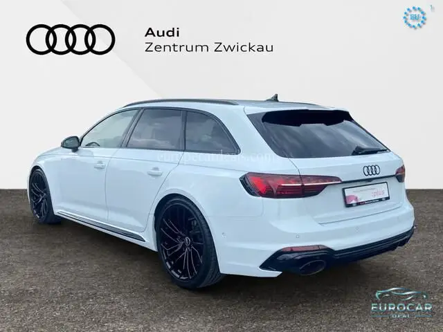 Audi RS4