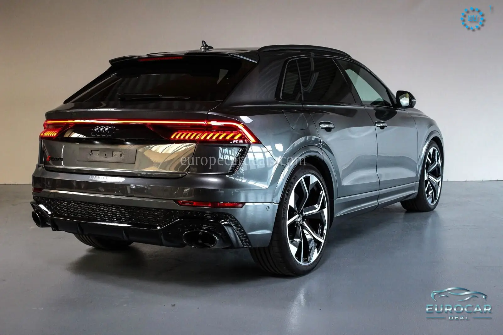 Audi RSQ8
