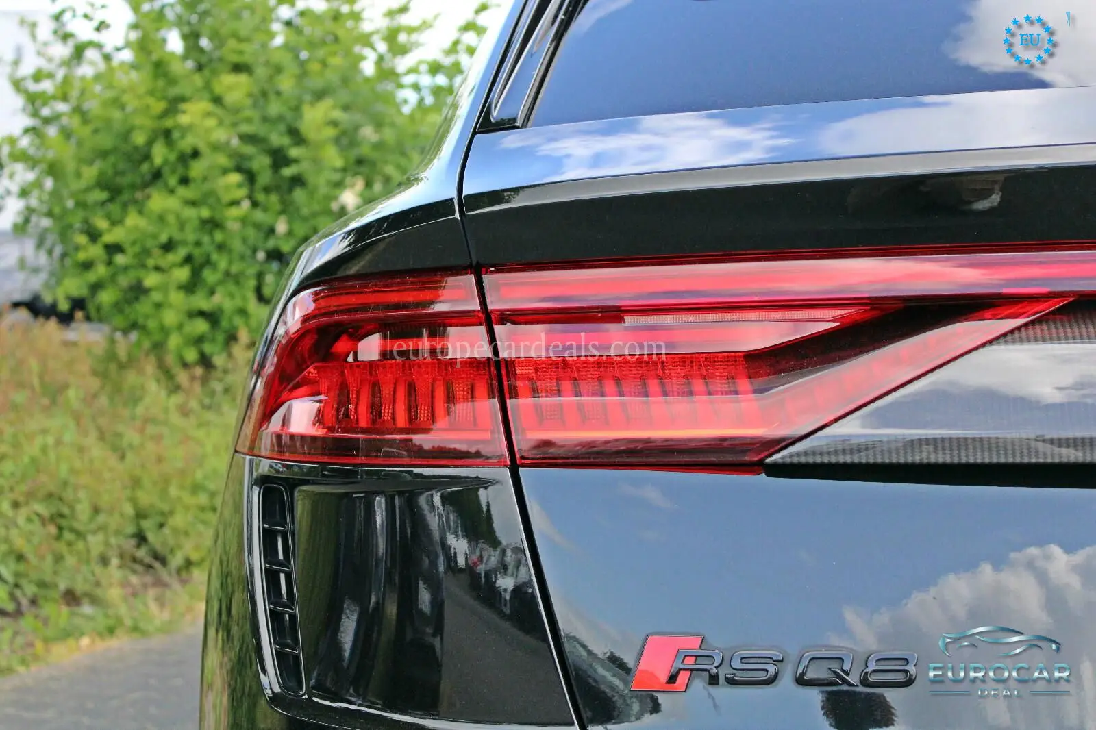 Audi RSQ8