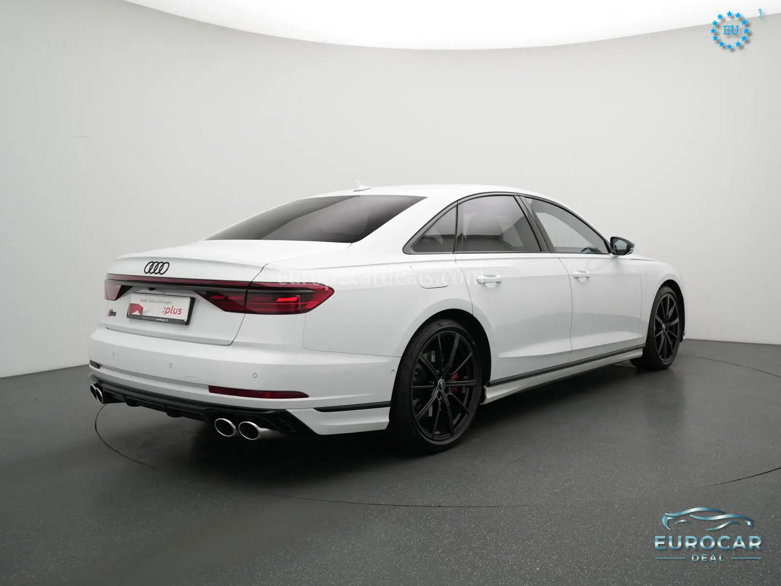 Audi S8