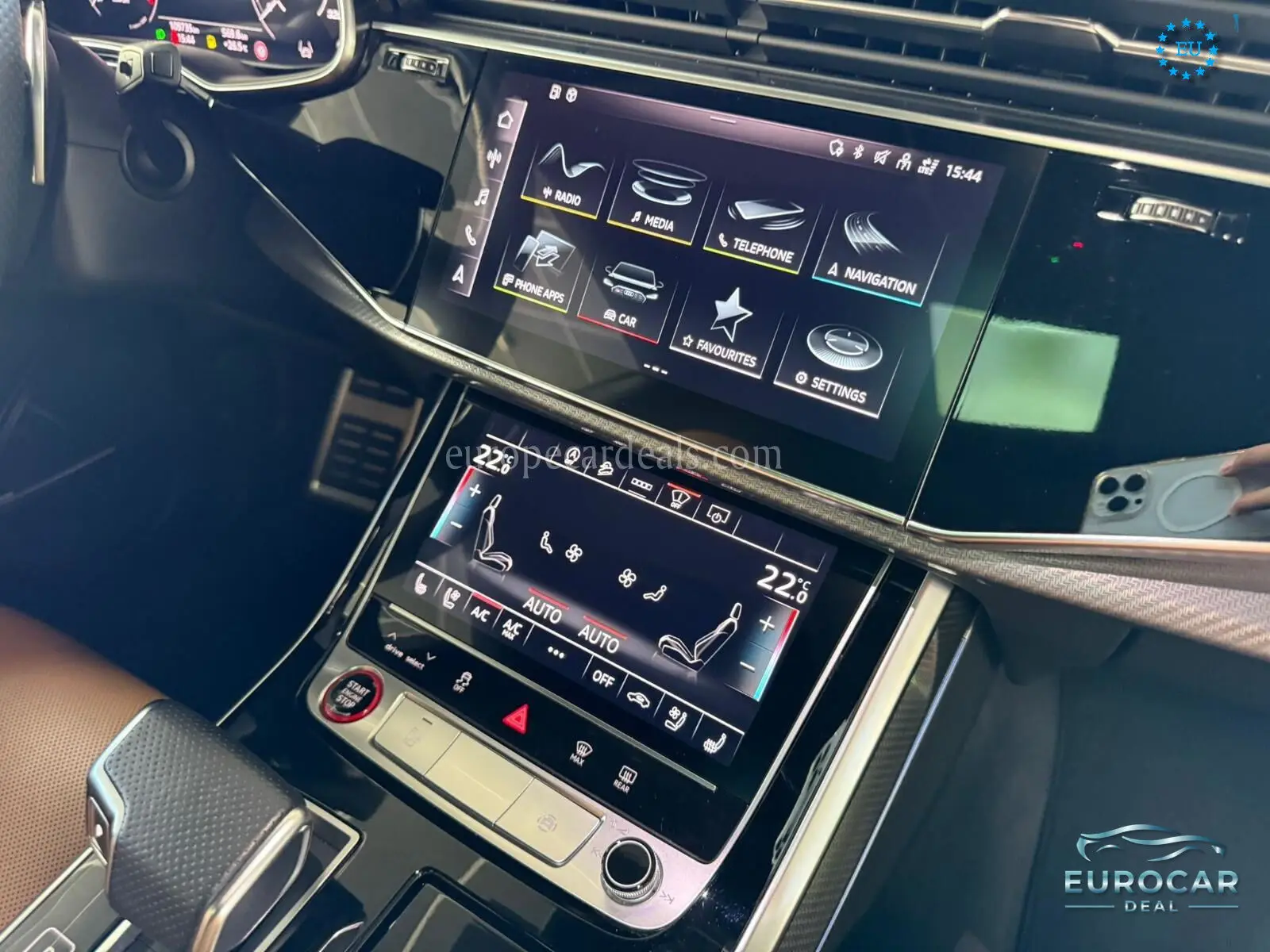 Audi RSQ8