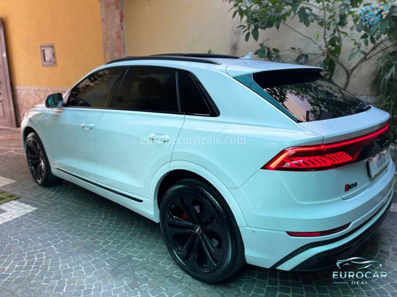 Audi Q8