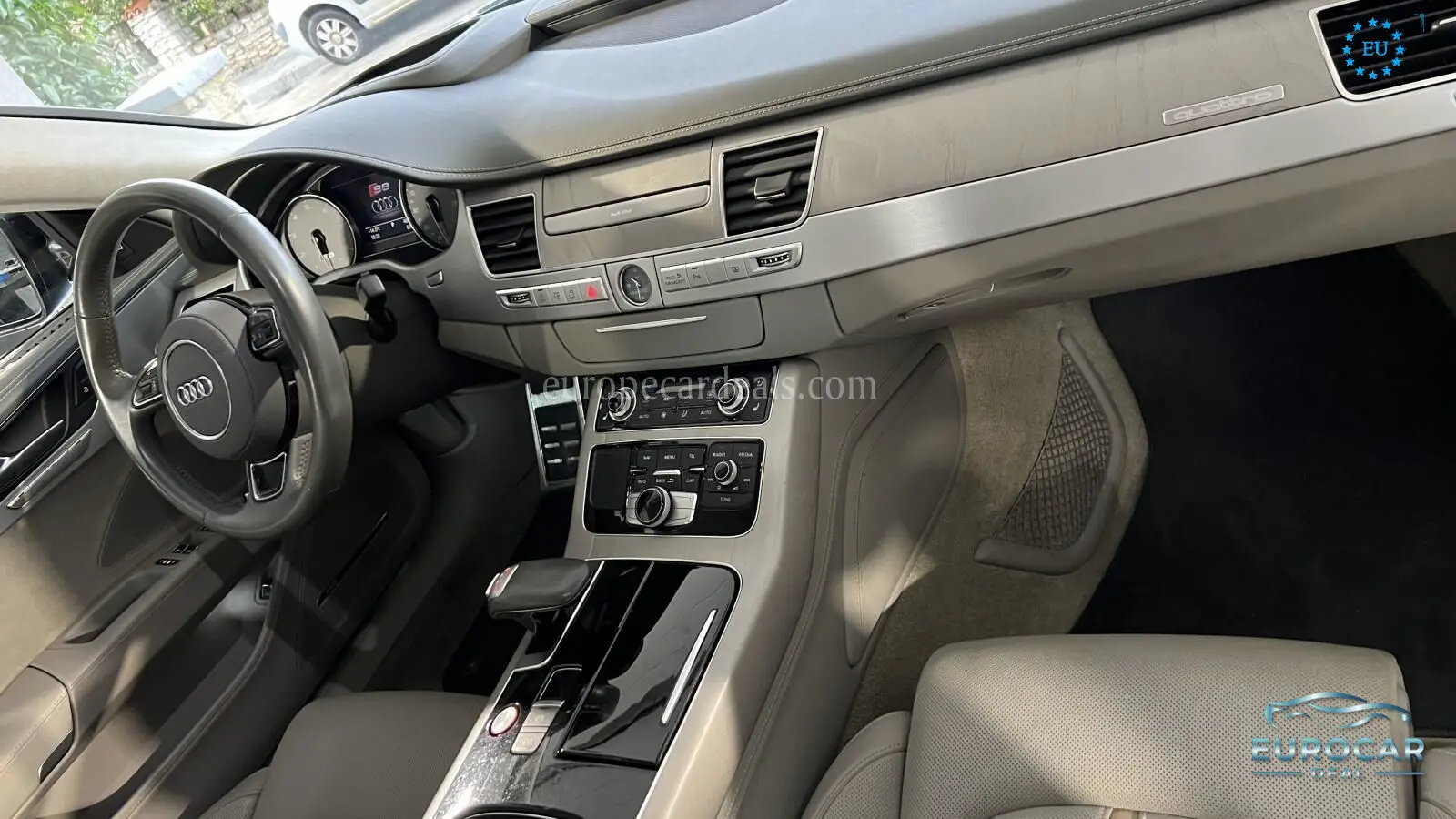 Audi S8