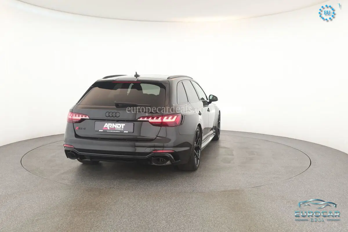 Audi RS4