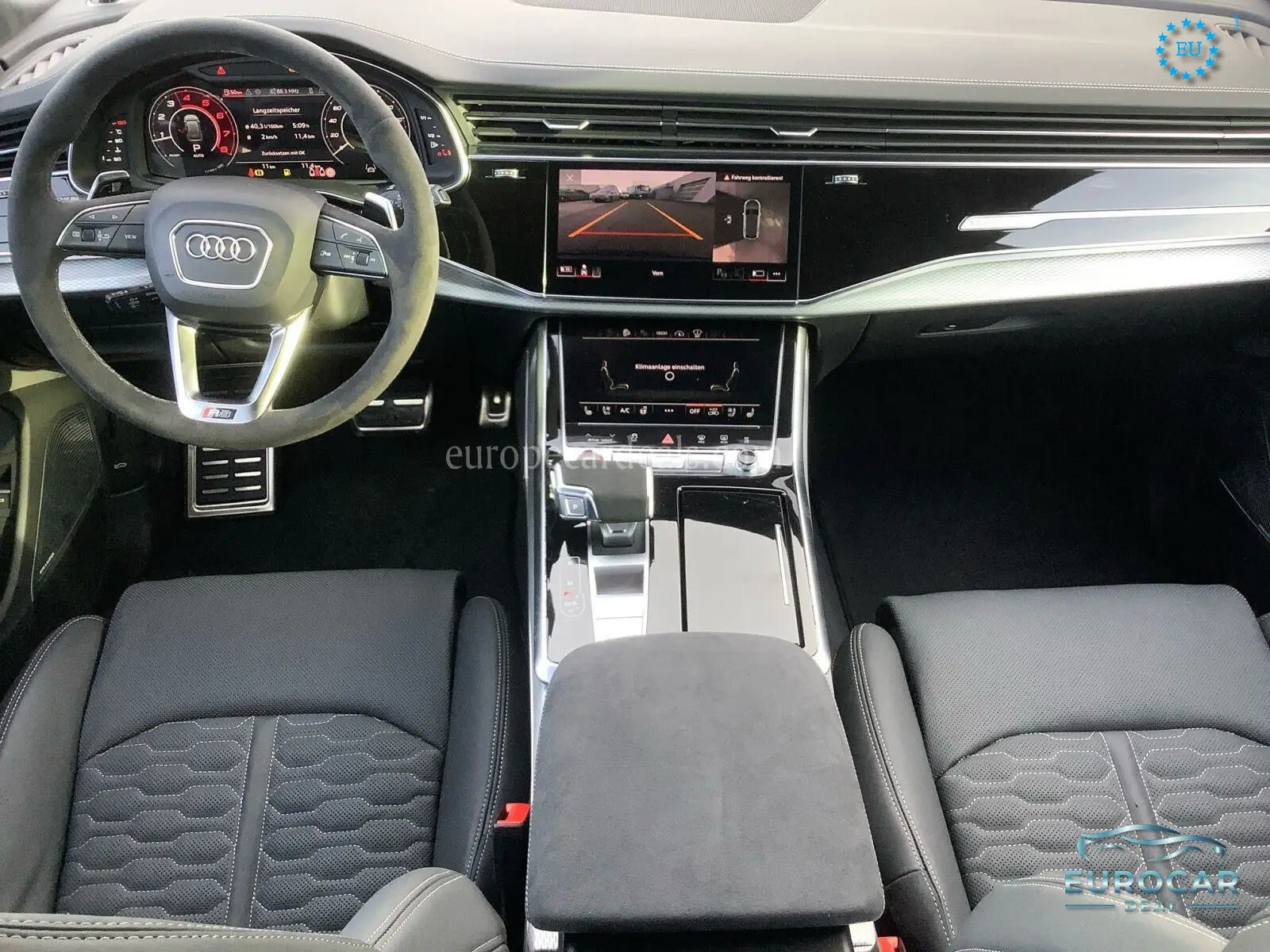 Audi RSQ8