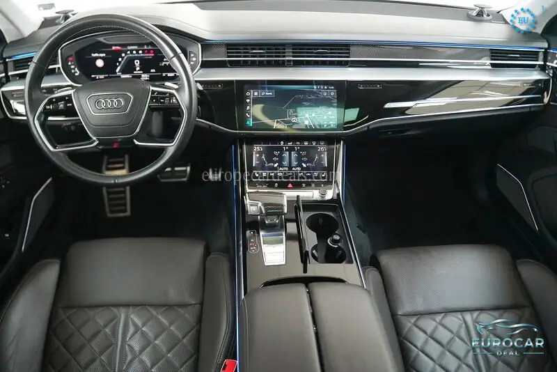 Audi S8