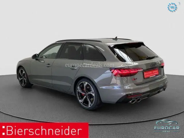 Audi S4