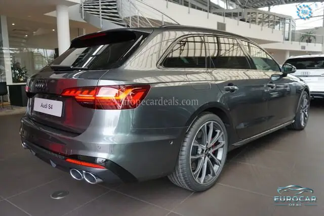 Audi S4