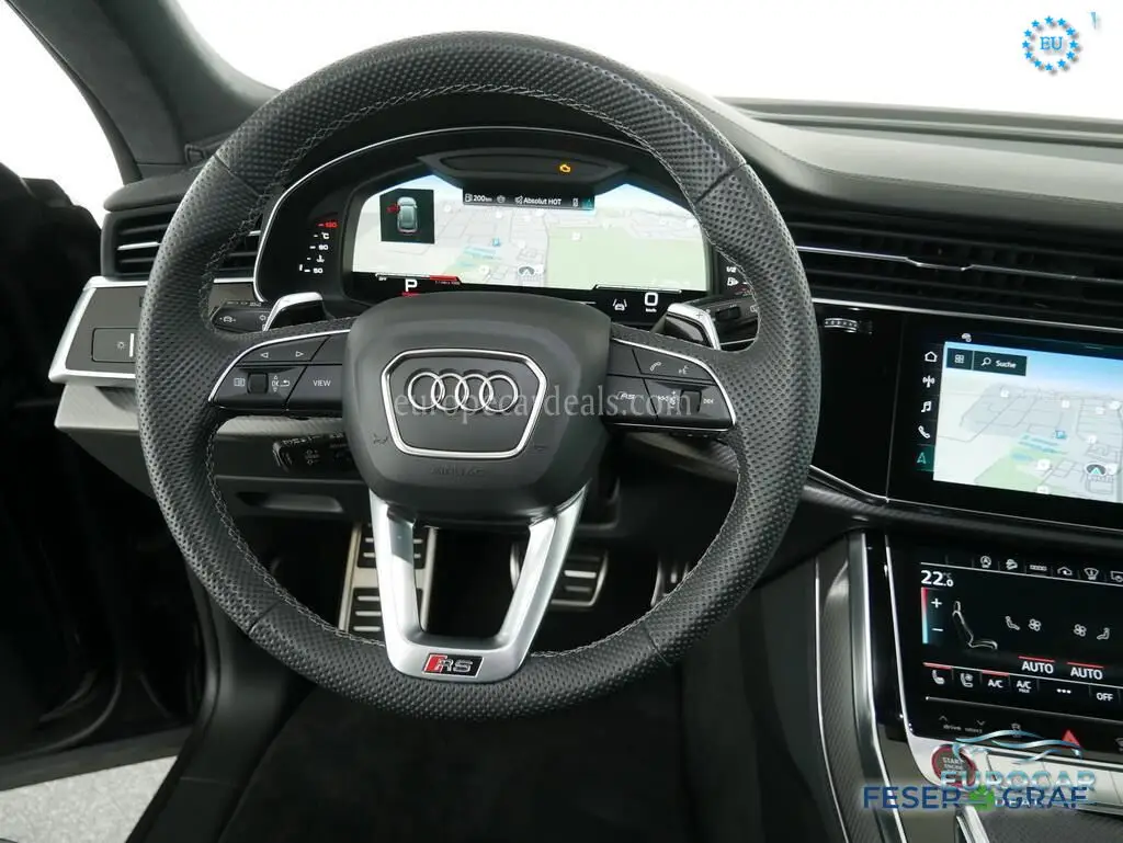 Audi RSQ8