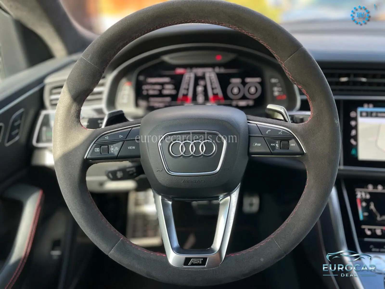 Audi RSQ8